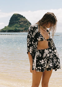 Aloha Slit Short Black