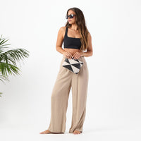 Kona Nui Small Pouch Black on Sandstone