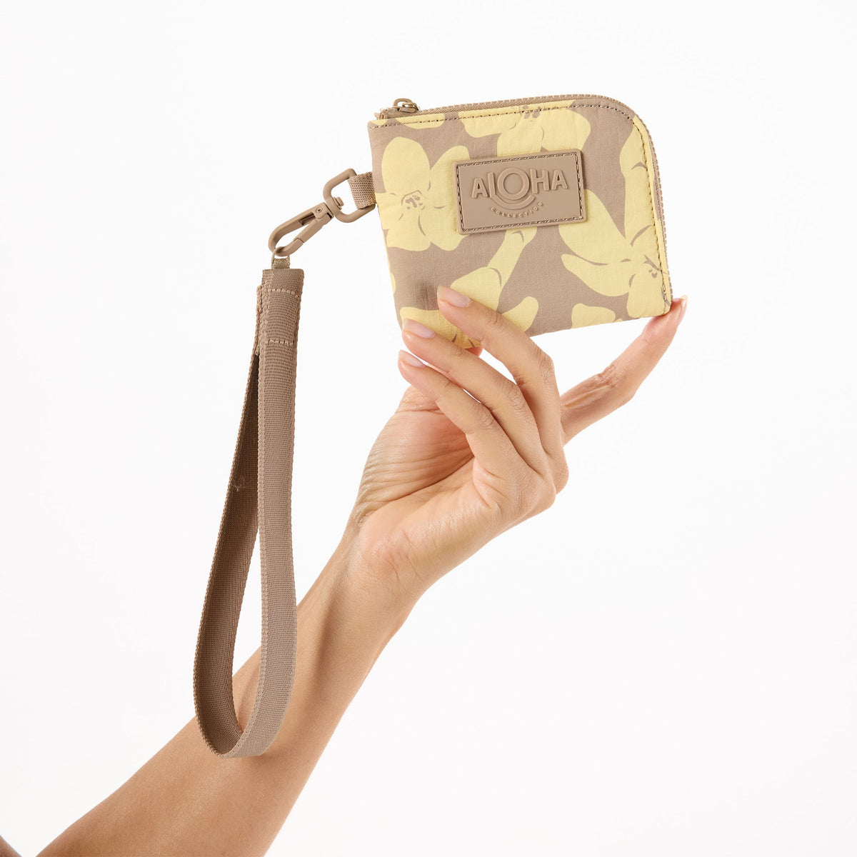 Puakenikeni Go To Wristlet Affogato