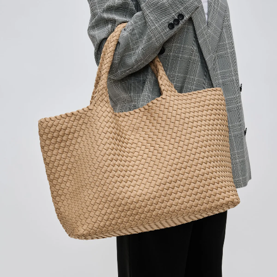 Sky's the Limit Large Tote Nude