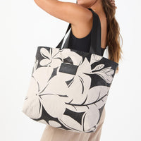 Melia Day Tripper Petal