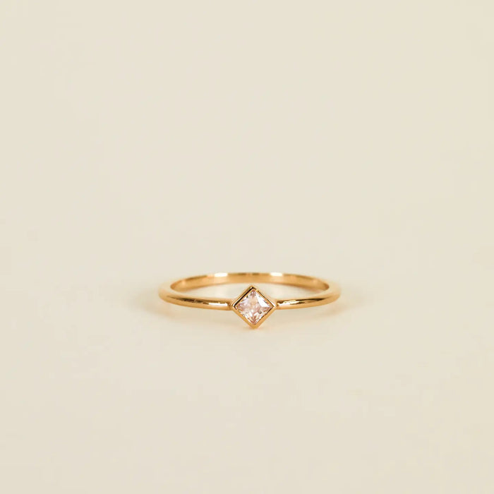 Gold Ring Diamond Stud Champagne