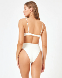 Sunrise Shell Top Cream