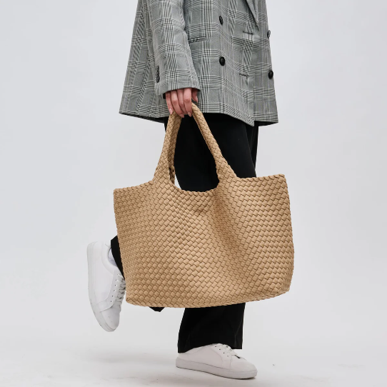 Sky's the Limit Large Tote Nude