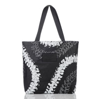 Puakenikeni Reversible Tote White/Black