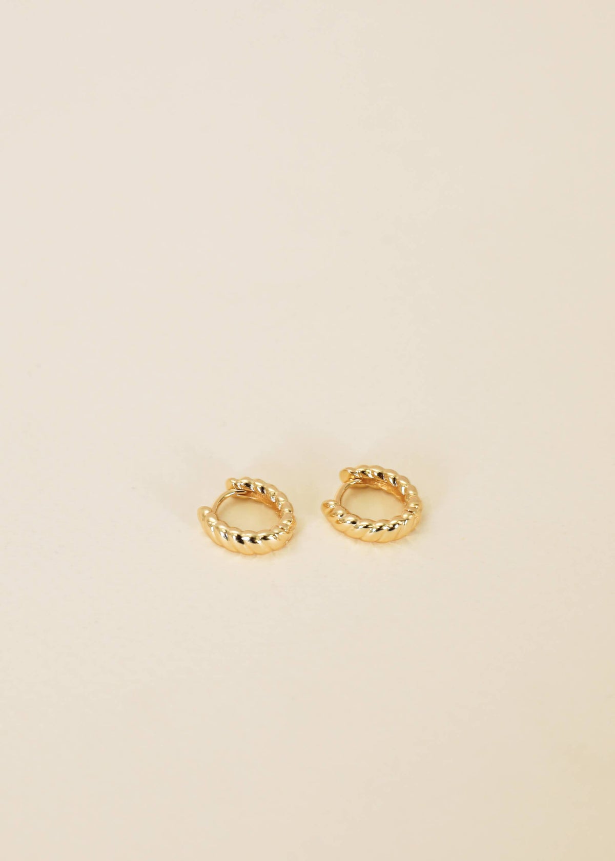 Small Channel Gold Hoop