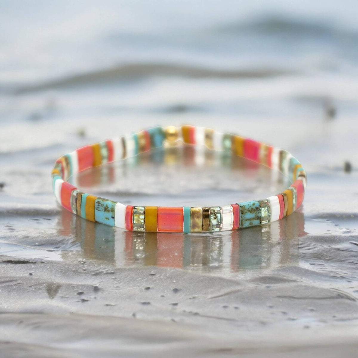 Quality Tila Bead Stretch Beaded Bracelet (5.75-8.50 inches): 6.50 Inches - M