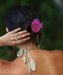 Single Opihi Hair Clip Pink