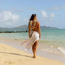 Lei Love Lauren Roth Pareo