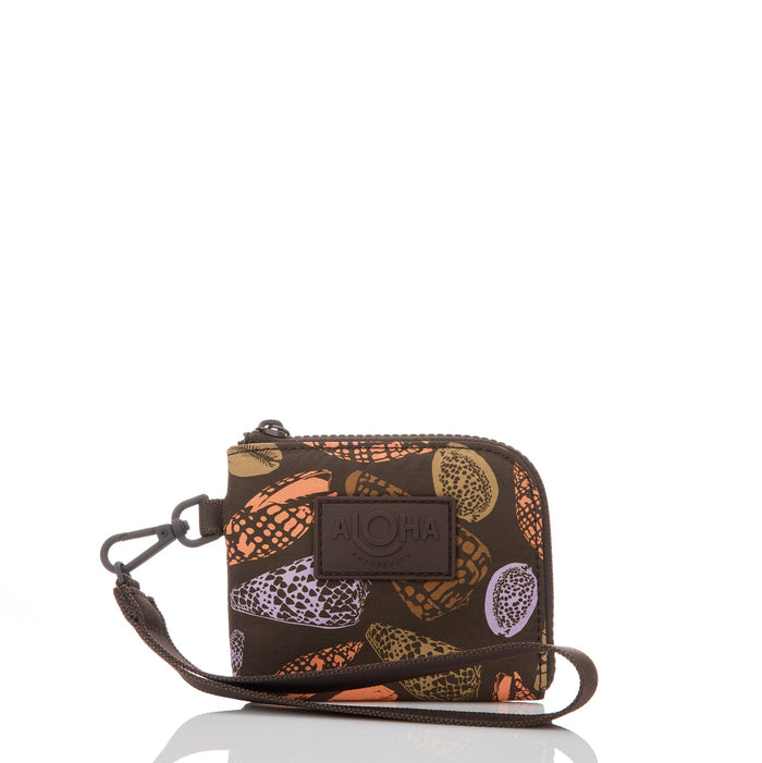 Shoreline Go To Wristlet Coconut
