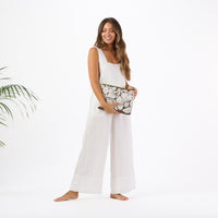 Heipua Mid Pouch Sandstone/Coconut