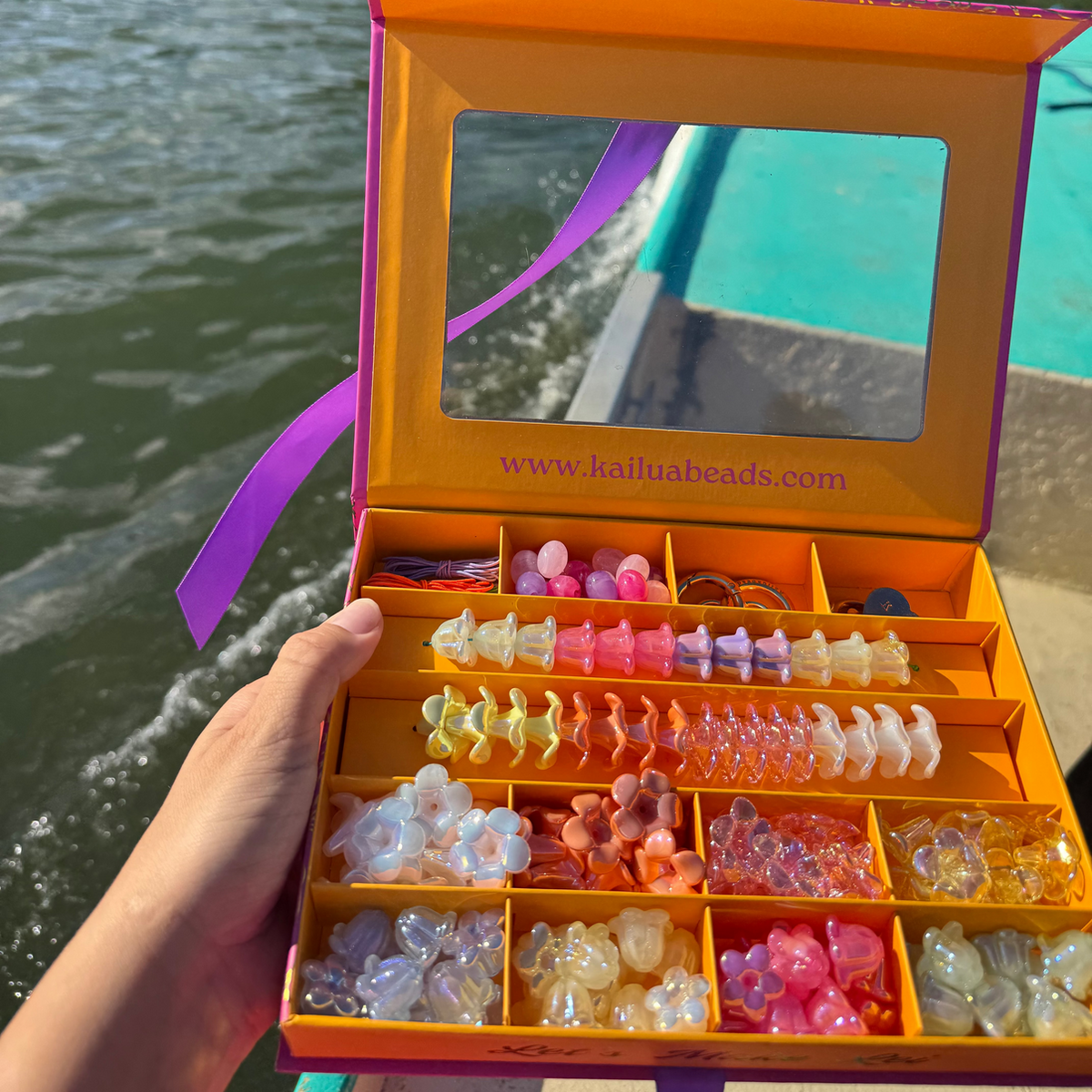 Lei Kit Party Box