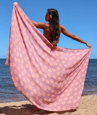 Puakenikeni Pareo Rose