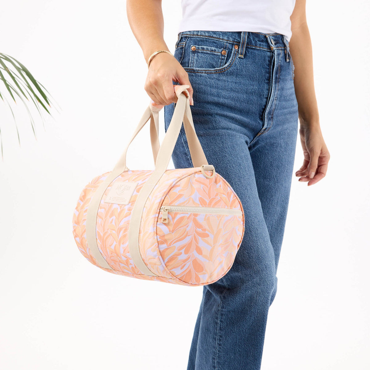 Lei Stand Stubby Duffle Peachy