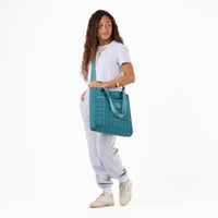 Party Wave Daily Tote Tide