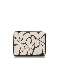 Wavy Pouch Small Black on Sandstone