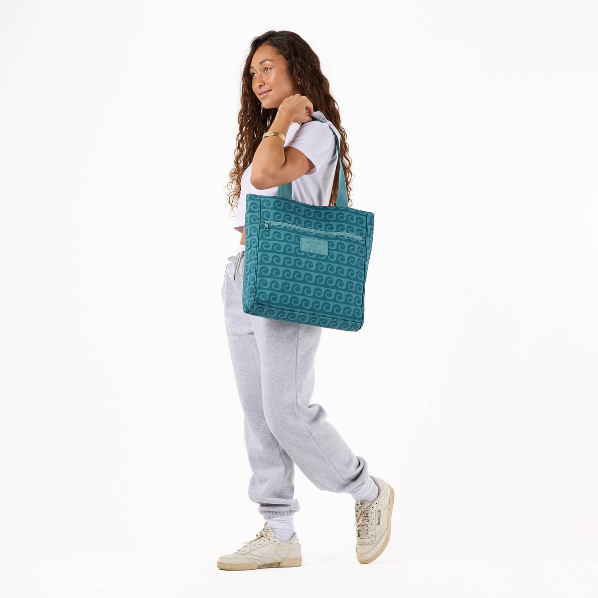 Party Wave Daily Tote Tide