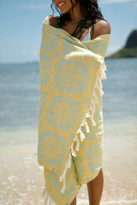 Vintage Keni Beach Towel
