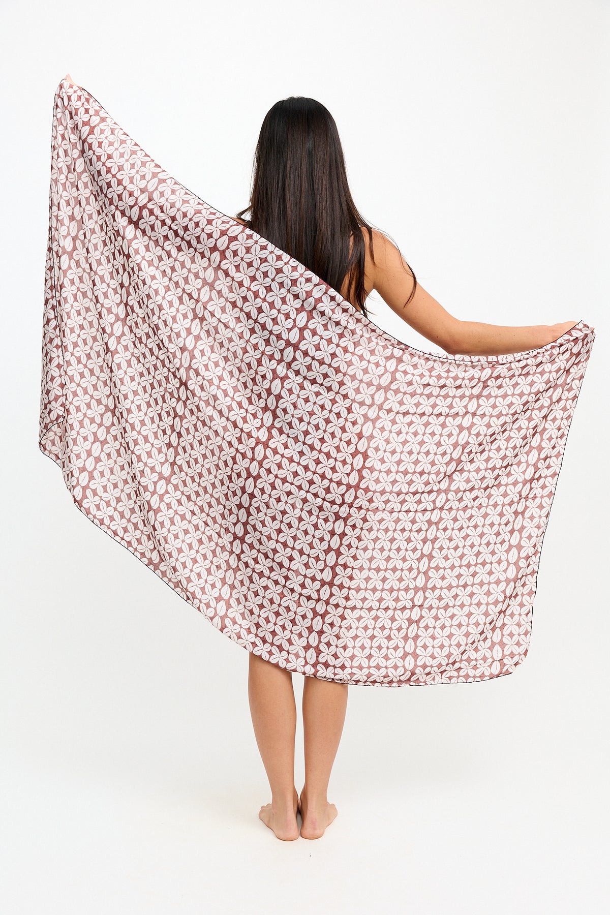 Pareo Cowrie Basket