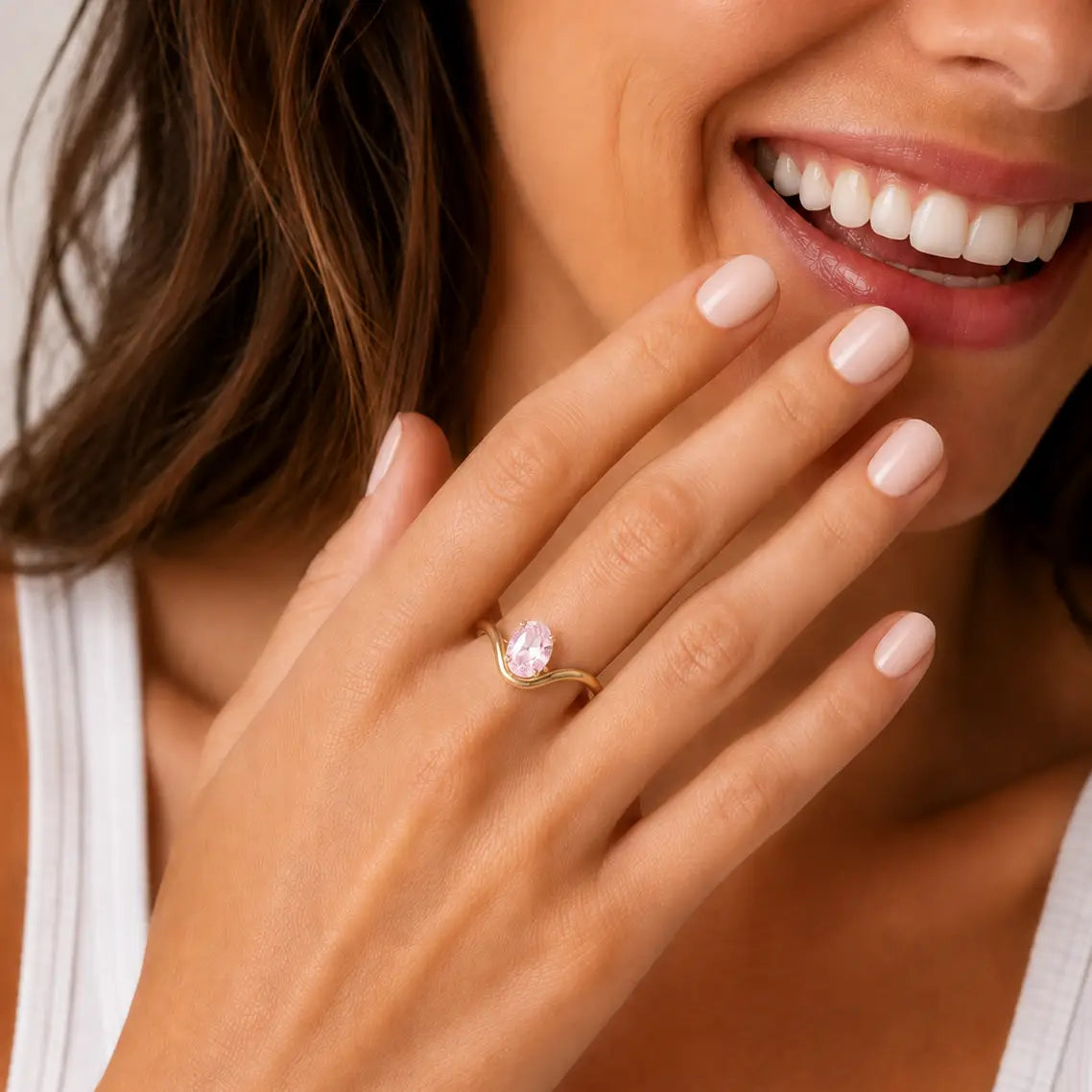 Golden Contour Ring - Pink CZ