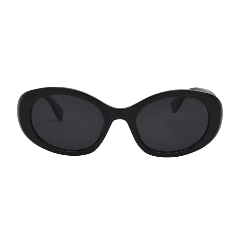 Camilla Black/Smoke