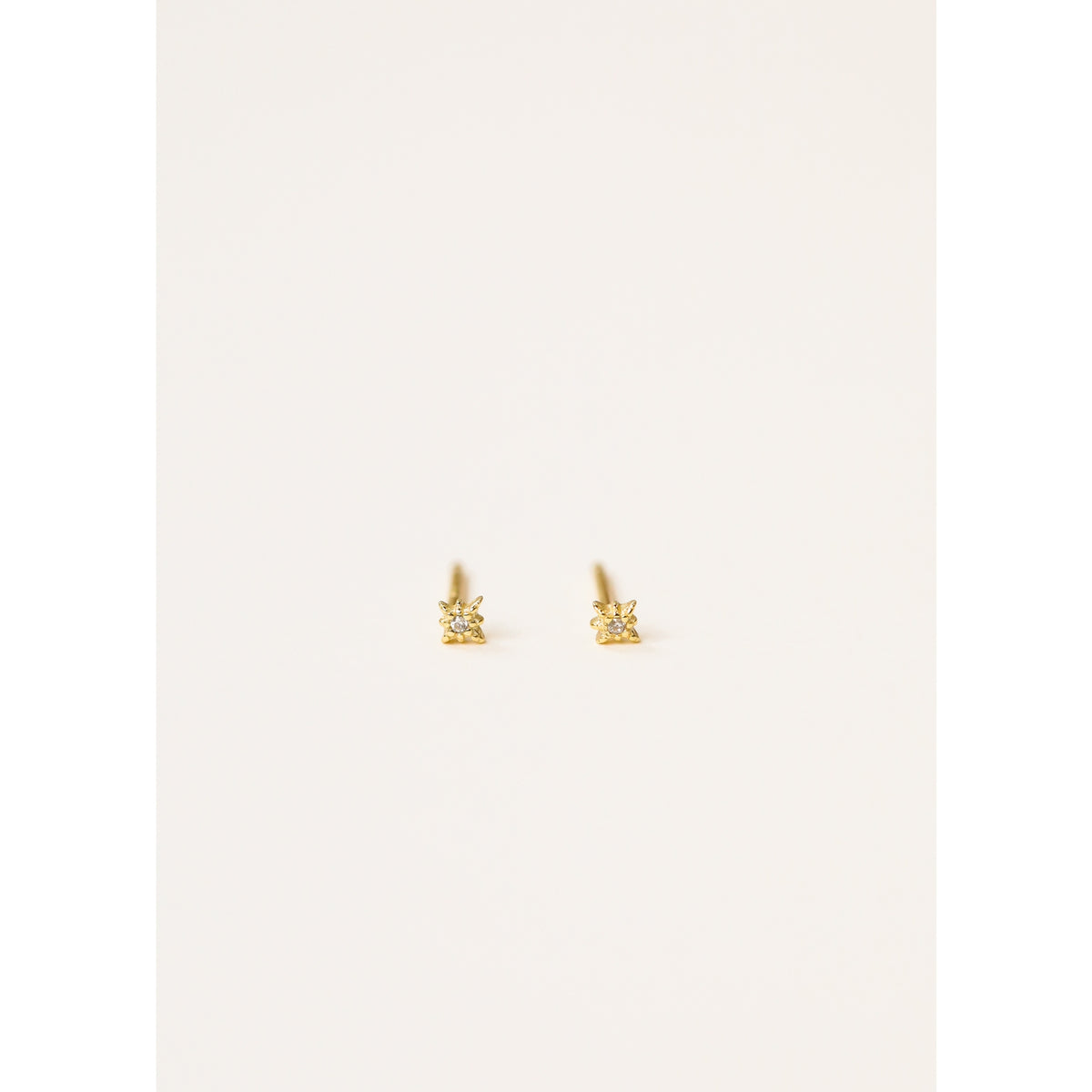 Tiny Star Stud