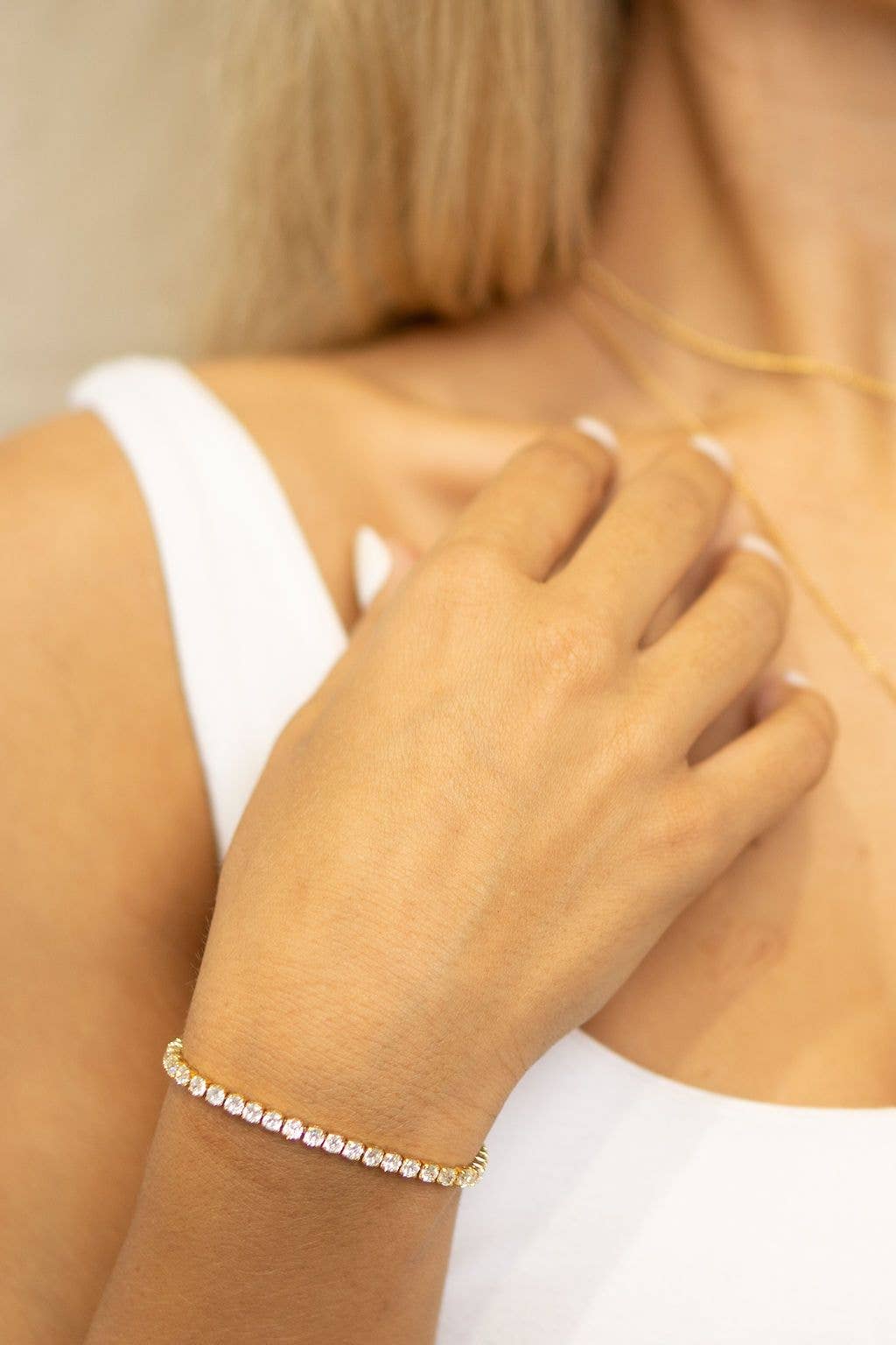 18K Gold Pull Tie Tennis Bracelet